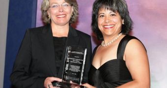 Microsoft Corporate Vice President and Deputy General Counsel Nancy Anderson (left) and Maria Melendez, partner with Sidley Austin LLP and chair of the awards dinner held by the Lawyers’ Committee for Civil Rights