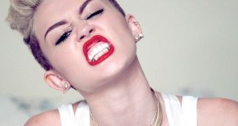 Miley Cyrus Named MTV's Top Artist of 2013
