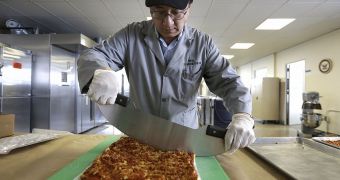 Military Prepares Pizza That Remains Edible for Three Years