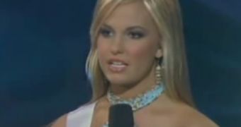 Miss South Carolina Teen USA thinking (not) at her answer