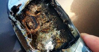 Cellphone battery explodes and kills a man