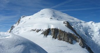 A treasure is found on the Mont Blanc peak