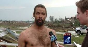 Lando Hite hid inside a horse stall, survived the Moore tornado