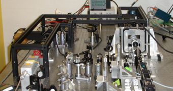 A machine the TUM team used to investigate motor transport proteins inside cells