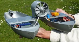 3D printed dual-hull remote-controlled boat
