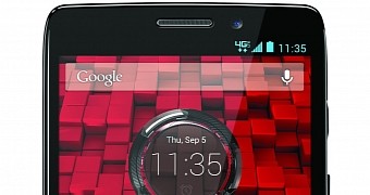 Motorola DROID Turbo (front)