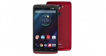 Motorola DROID Turbo in Red (front and back)