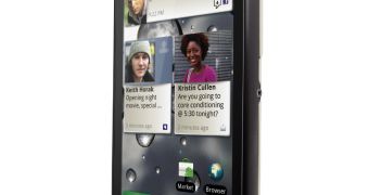 Motorola Promises Android 2.2 for DEFY for Q2, XT720 Gets Nothing
