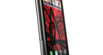 Motorola RAZR MAXX Goes on Sale in Italy for 550 EUR (705 USD)