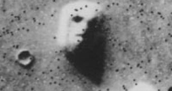 Mysterious Ghostly Apparitions on Mars