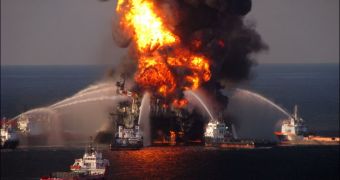 A mysterious white substance keeps building up around the Deepwater Horizon oil rig