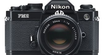 Nikon FM2-like camera