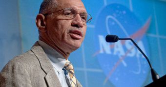 NASA Administrator Charles Bolden believes cooperation with the private spaceflight sector is key to NASA's survival