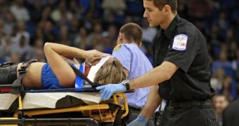Orlando Magic cheerleader Jamie Woode hurt and hospitalized after falling head-first during stunt