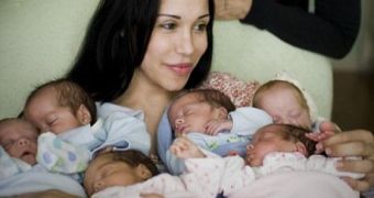 Nadya Suleman and the octuplets in hospital, shortly after they were born