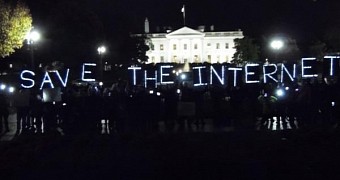 Net Neutrality Protests Take Place in 30 US Cities