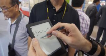 Netronix’s 9.7-inch Android eReader in action