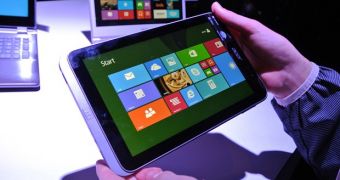 Acer's new W4 tablet spotted at an Intel event