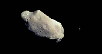 The Ida asteroid even has a moon orbiting it