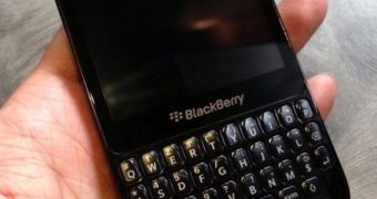 New BlackBerry R10 Photos Emerge, Specs Available Too