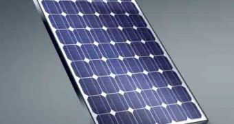 New coating for solar panels improves their efficiency and cuts down on maintenance costs
