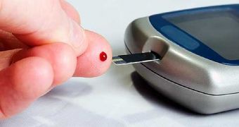 Diabetes patients need to be very careful in avoiding people exhibiting TB symptoms