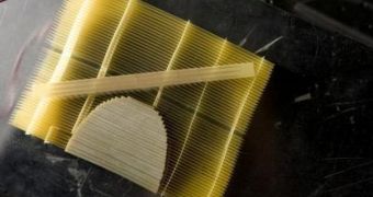 New Metamaterial Lens to Boost Communications