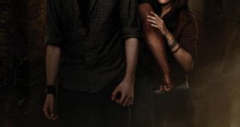 ‘New Moon’ Official Trailer, the Hottest Thing on the Web Right Now