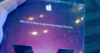 WWDC 08 Snow Leopard Developer Preview copy (cropped)