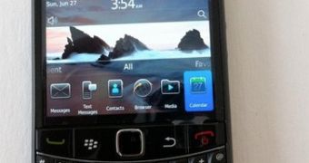 New Photo of BlackBerry Bold 9780 Emerges