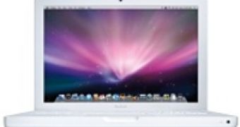 MacBook 2.4GHz Intel Core 2 Duo - White
