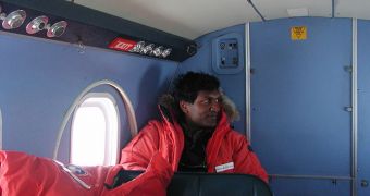 Sridhar Anandakrishnan in a plane on his way to Antarctica to test geoPebbles