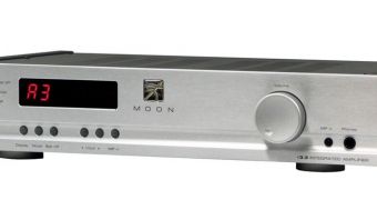 The Simaudio Moon i3.3 integrated amplifier