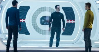 New official photo from “Star Trek Into Darkness” says villain is John Harrison