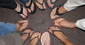 Wearing flip flops is not good for the foot and joints, new warning says
