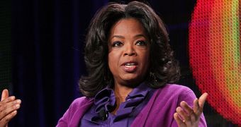 News anchors accidentally hang up on Oprah