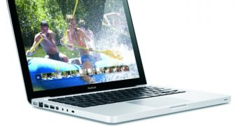 Next-Gen aluminum MacBook (iMovie)