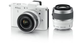 Nikon V1 interchangeable lens camera