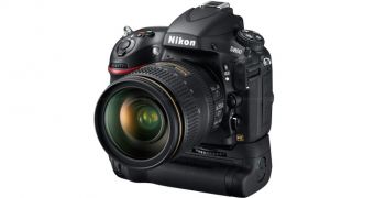 Nikon D800 full-frame DSLR camera