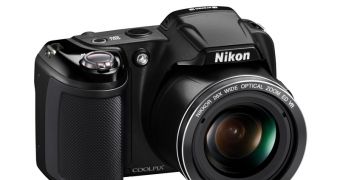 Nikon L810 point-and-shoot 26x VR Super Zoom camera