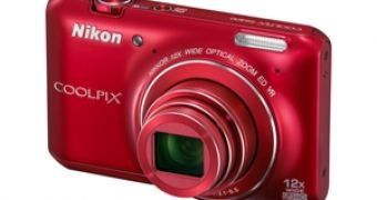 Nikon Releases Coolpix S6400 and S01 Pocket Cameras