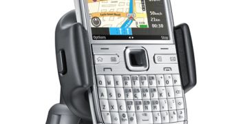 Nokia E72 now available in white