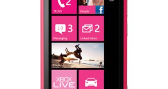Magenta Nokia Lumia 800