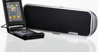 Nokia N76 with speakers