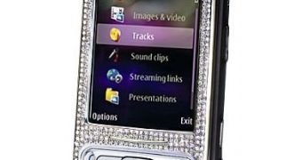 Nokia N95 Covered in 18 Carat Gold and 325 Diamonds