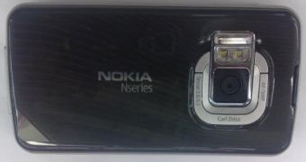 Nokia N96 with Xenon flash