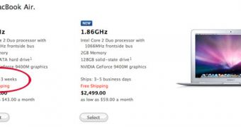 MacBook Air in the Apple Store (shipping time highlighted)