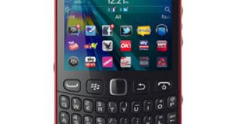 Red BlackBerry Curve 9320 (front)