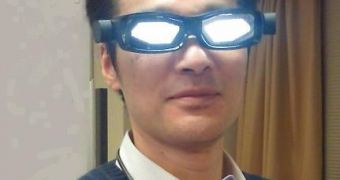 OLED Glasses, Toshiba's New and Strange Eyewear