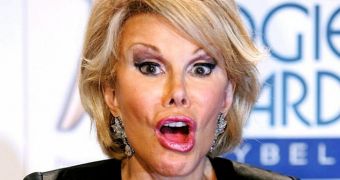 Joan Rivers walks out from CNN interview